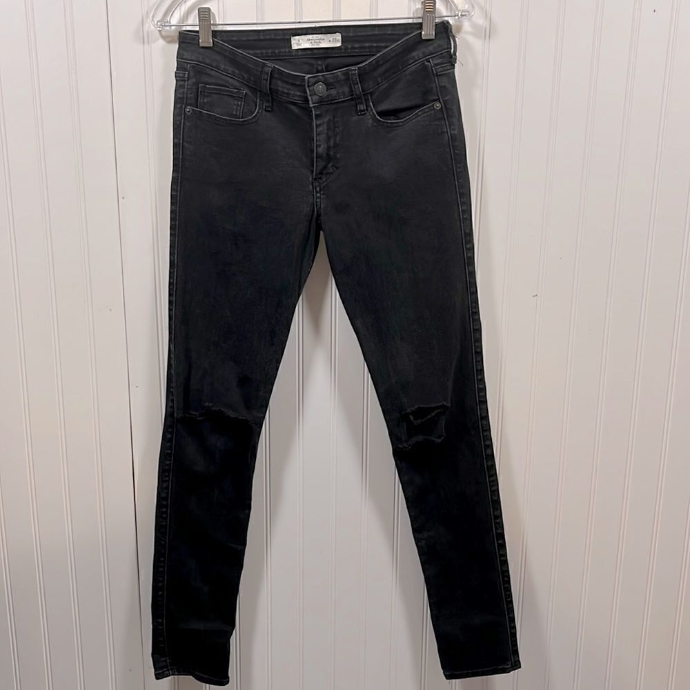 Abercrombie & Fitch black distressed mid rise skinny jean